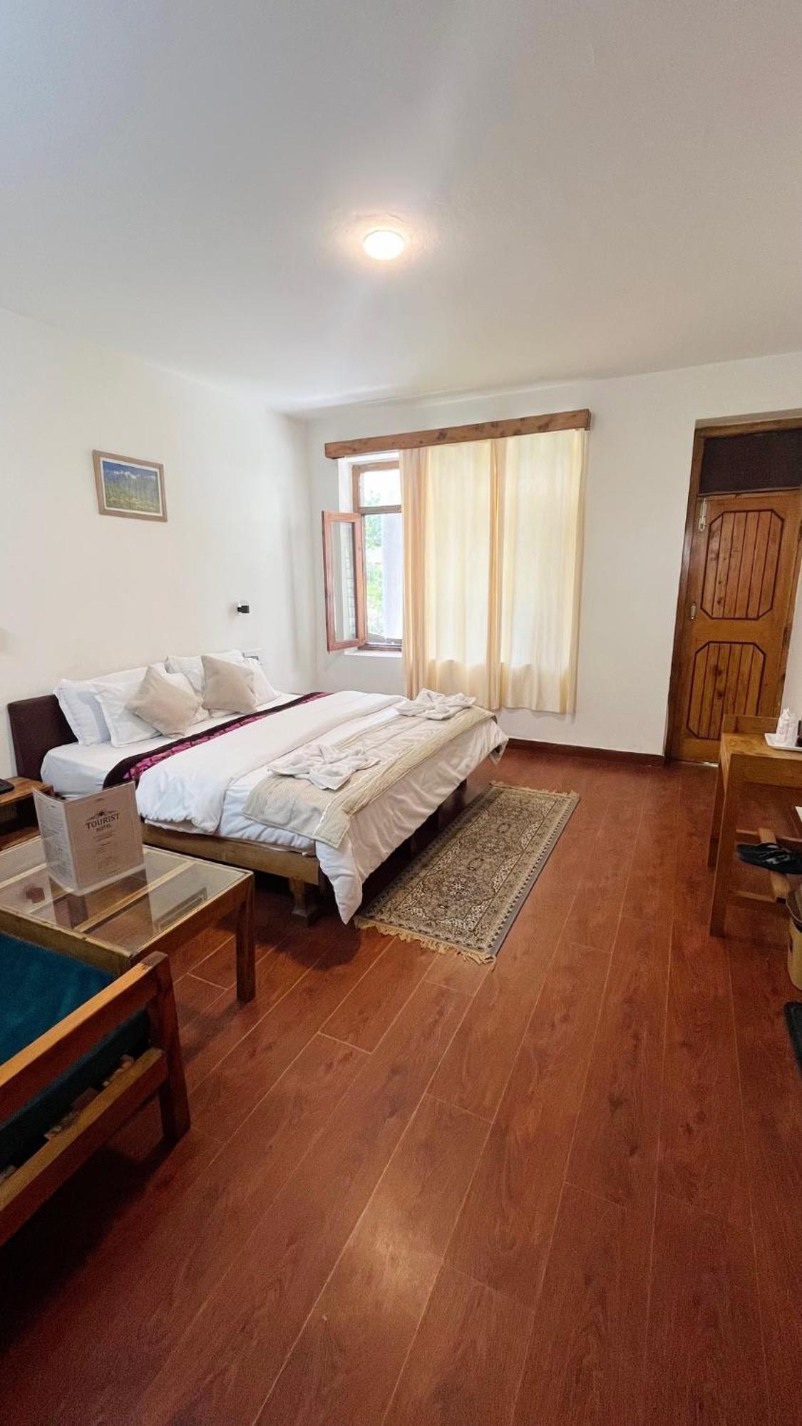 Hotel Tourist 10 Minutes Walking Distance From The Mall *